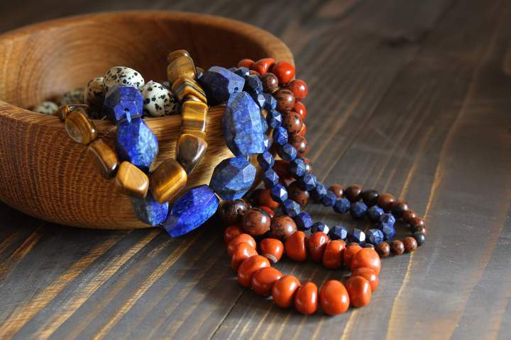 Originalité à portée de main, accessoires artisanaux uniques.